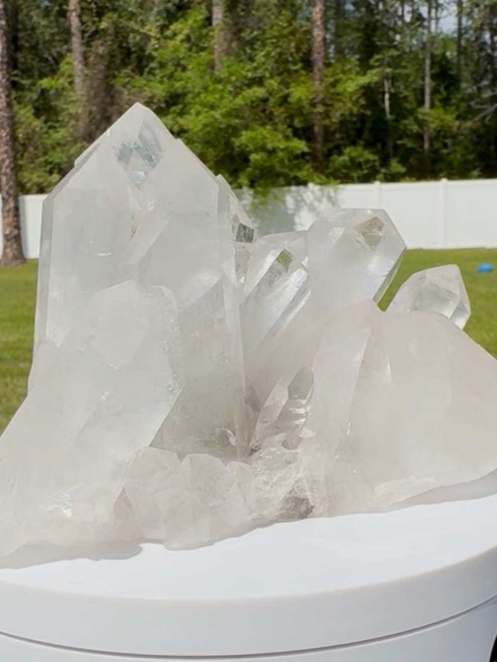Large Beautiful Crystal Quartz Cluster - Picture 5 of 6